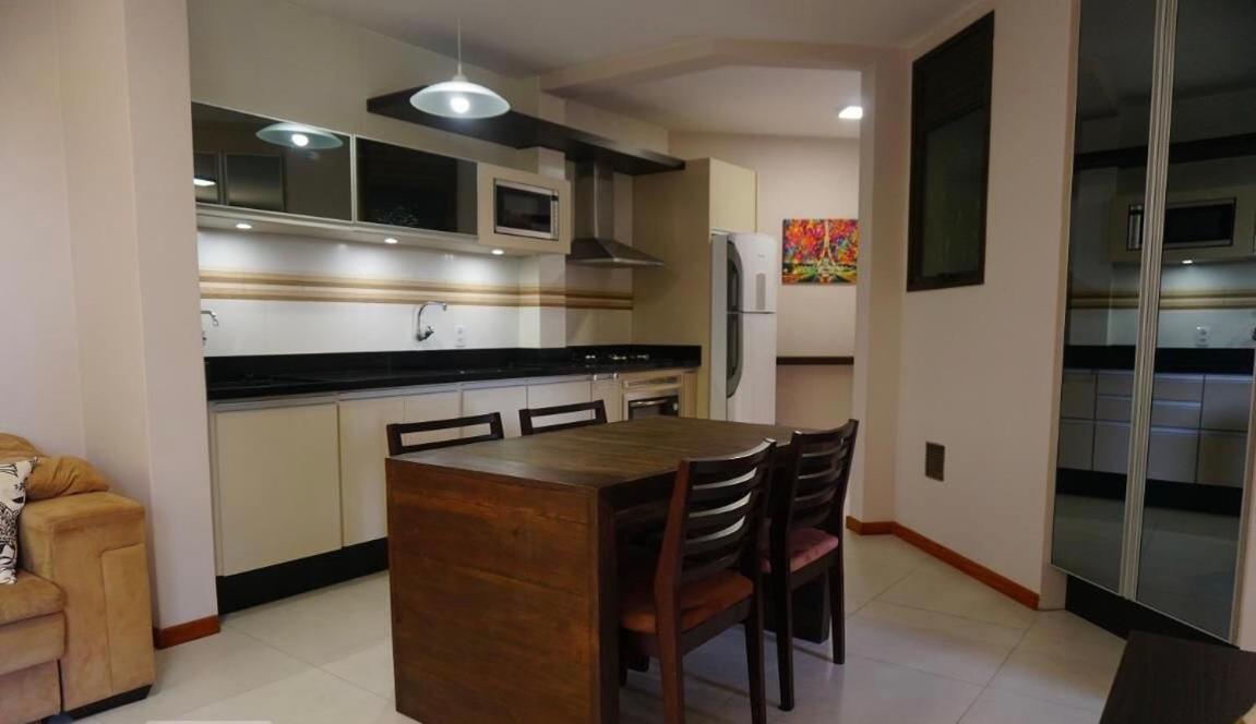 Апартаменты Apartamento Em Frente Ao Mar Флорианополис Экстерьер фото